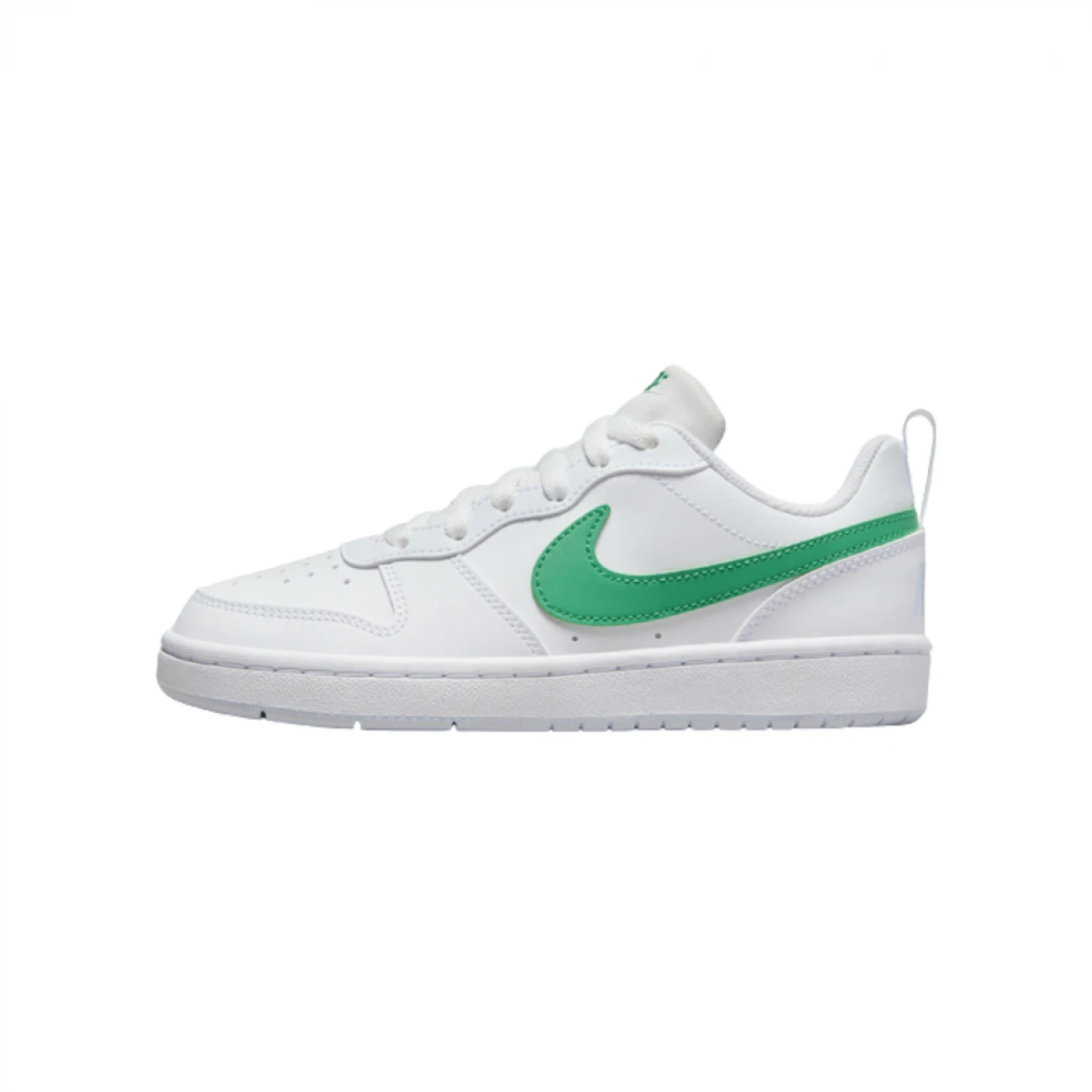 dv5456-109 Nike court borough