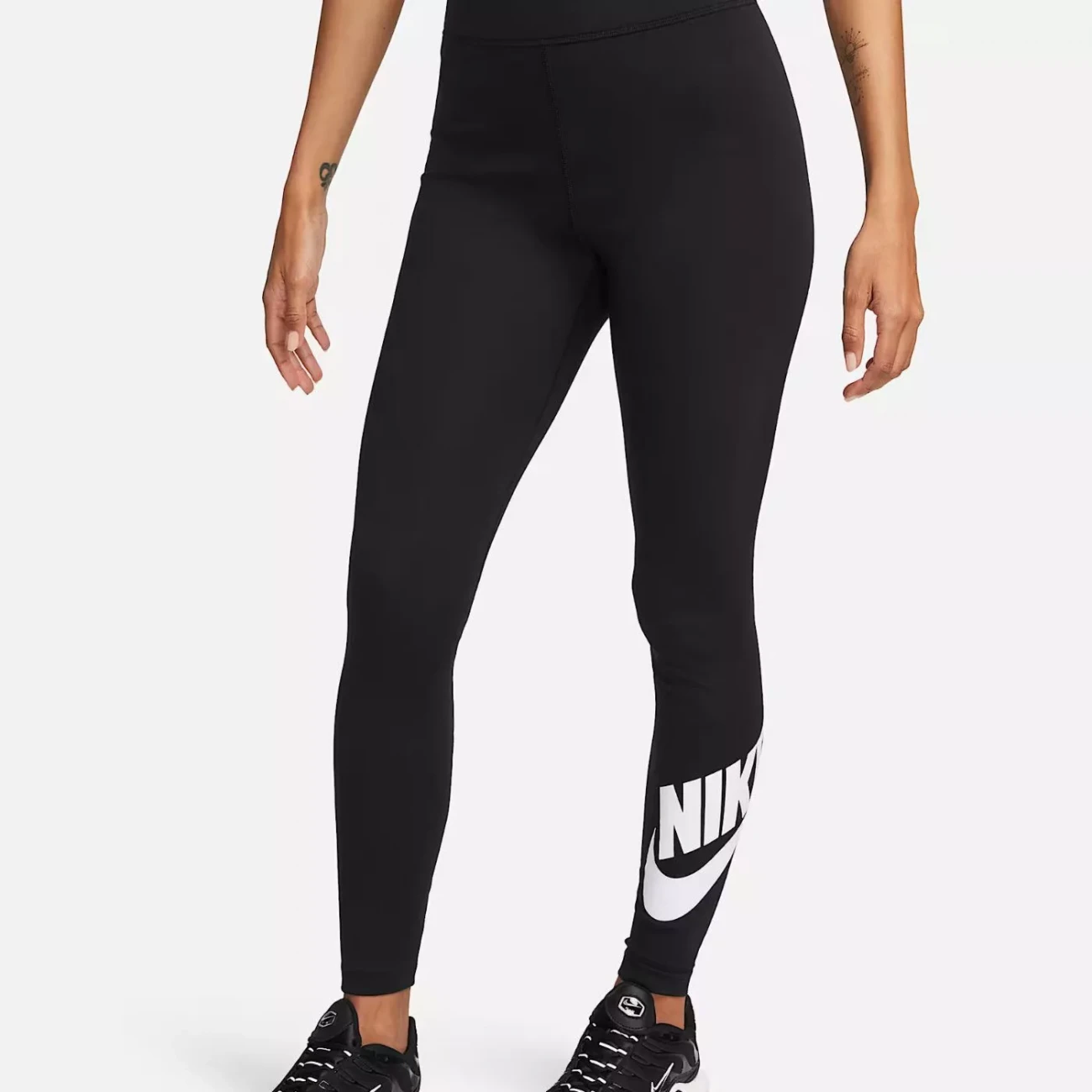dv7791-010 Nike leggings