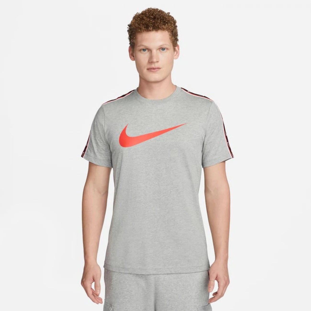 dx2032-064 Nike póló