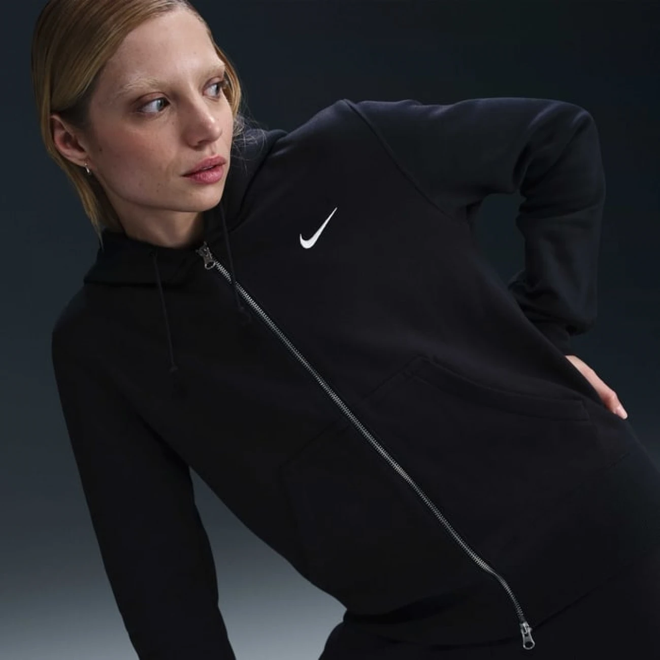 hj0995-010 Nike pulóver