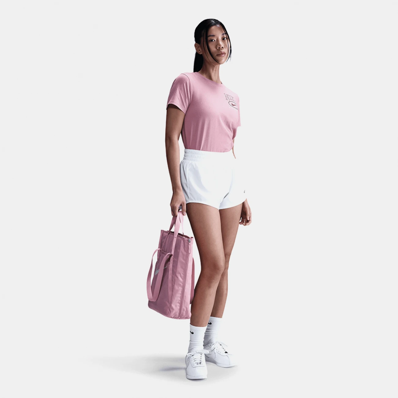 ib2447-619 Nike póló