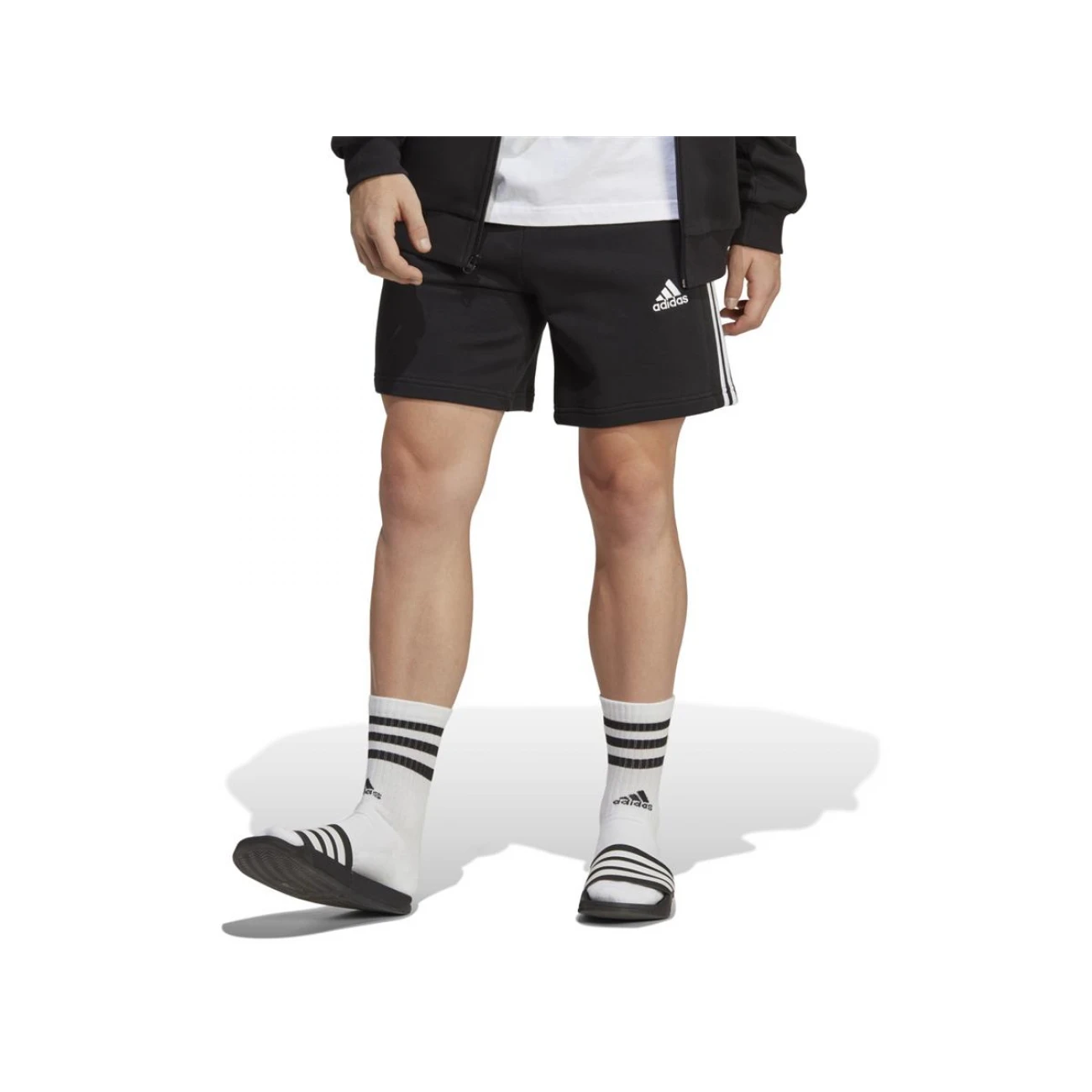 ic9435 Adidas short