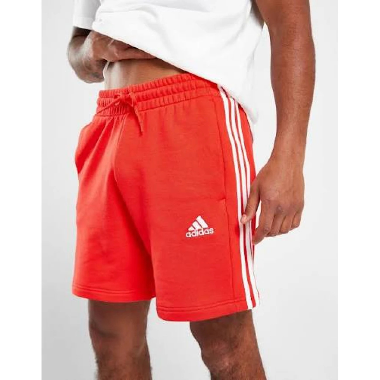 ic9438 Adidas short