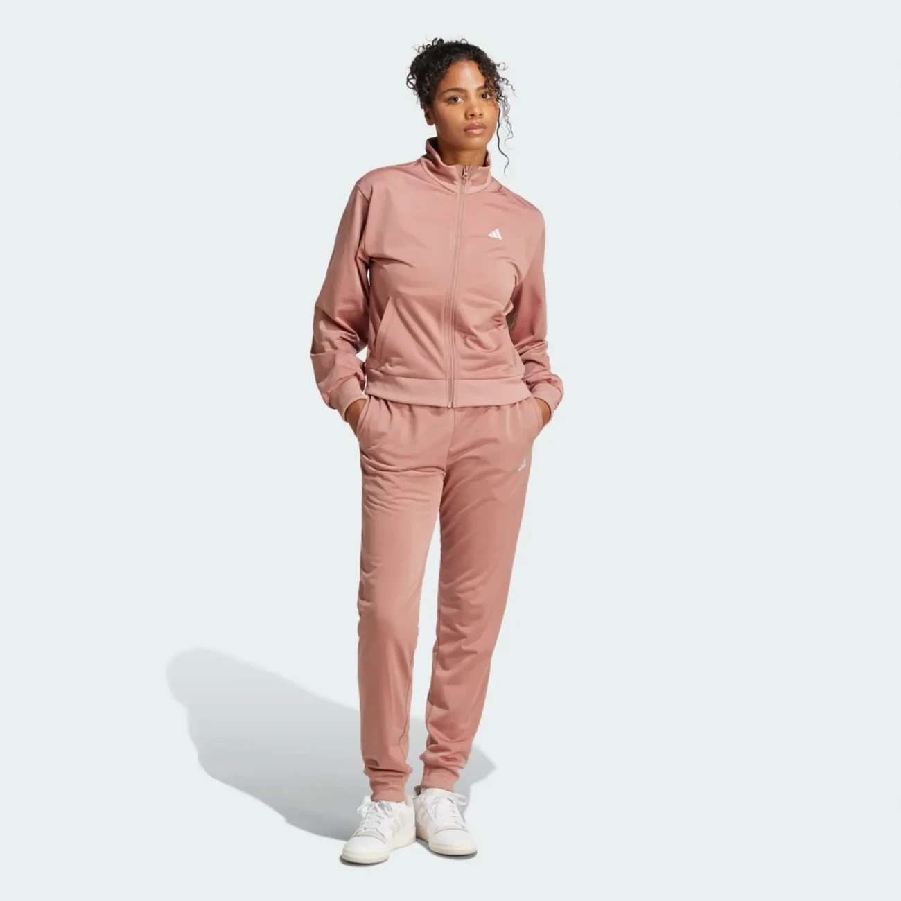 jd4478 Adidas jogging